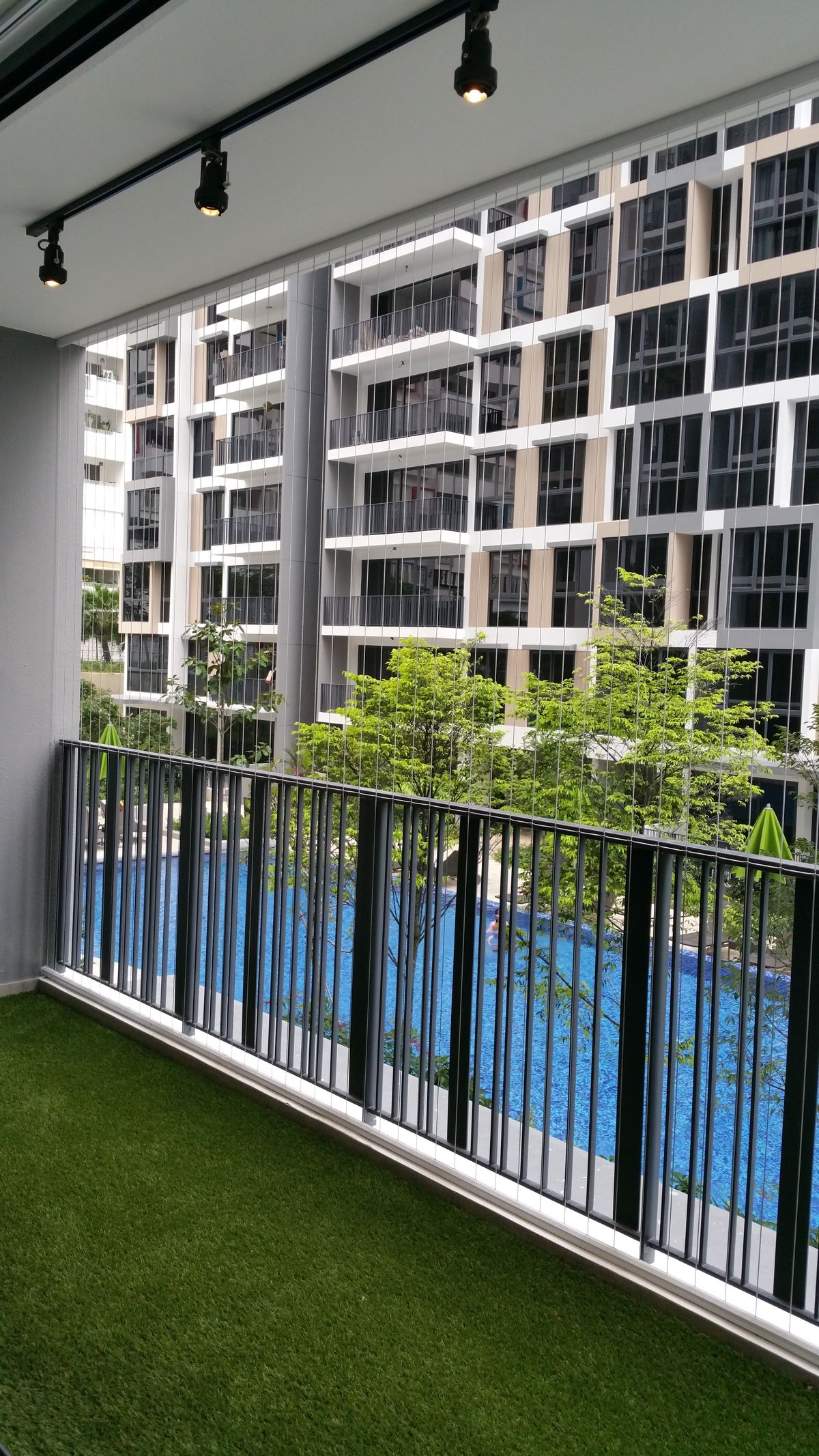 6f615e25740b8c580946b1f17c313647